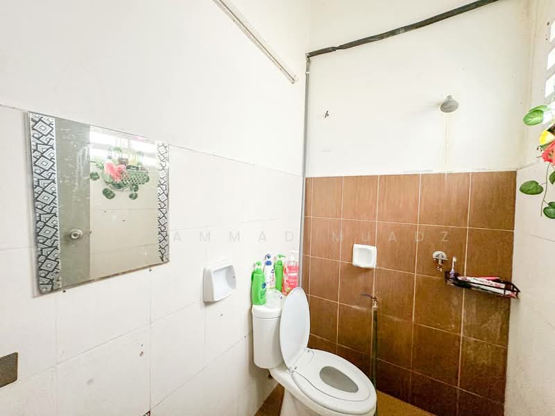 2-storey Terraced House for Sale in Dengkil (Selangor) - Muhammad Muadz - Bathroom - PropertyGuru.com.my