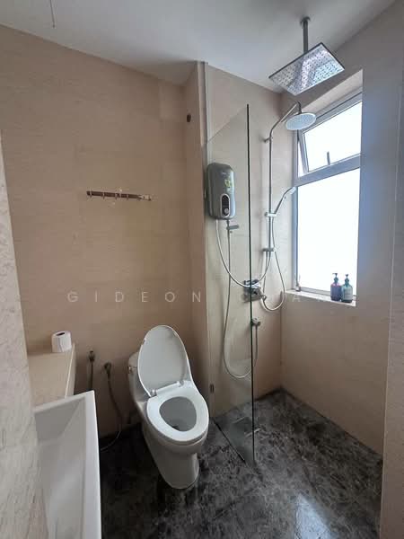 Service Residence for Sale at TriTower Residence @ Johor Bahru Sentral - Gideon Chan - Bathroom - PropertyGuru.com.my
