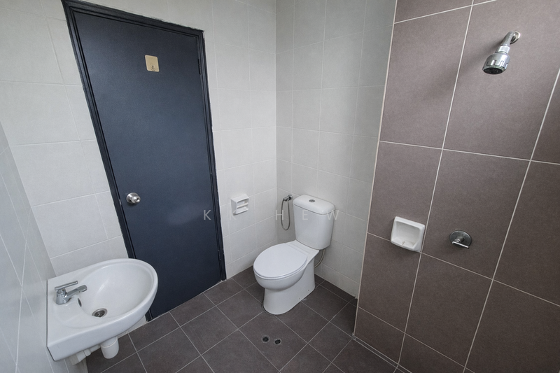 2-storey Terraced House for Sale in Semenyih Parklands (Beranang) - KK HEW - Bathroom - PropertyGuru.com.my