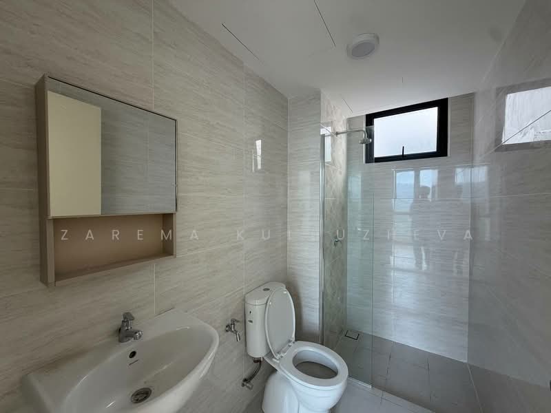 Condominium for Rent at Brezza Hill - Zarema Kulbuzheva - Bathroom - PropertyGuru.com.my