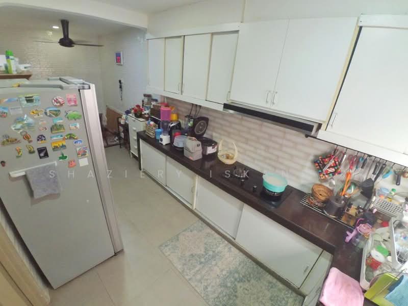 Taman Dato Ahmad Razali untuk Untuk Dijual - RM 1,050,000, Mac 2026 - Kitchen - PropertyGuru.com.my