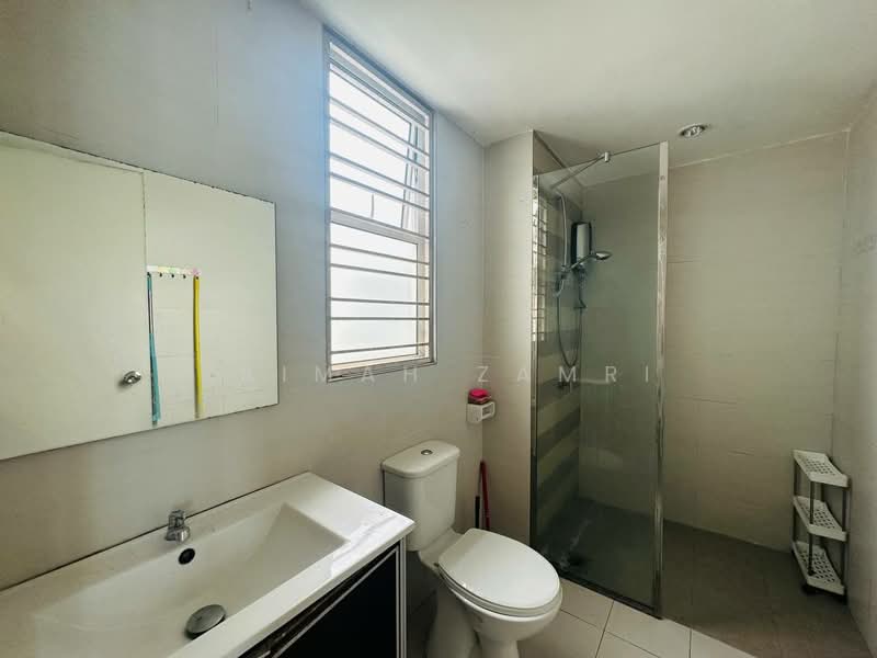 Service Residence for Sale at Menara U2 - Zaimah Zamri - Bathroom - PropertyGuru.com.my