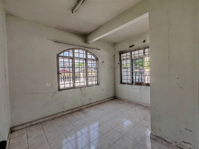 Taman Seremban Jaya untuk Untuk Dijual - RM 450,000, Mac 2026 - Ground floor Room - PropertyGuru.com.my