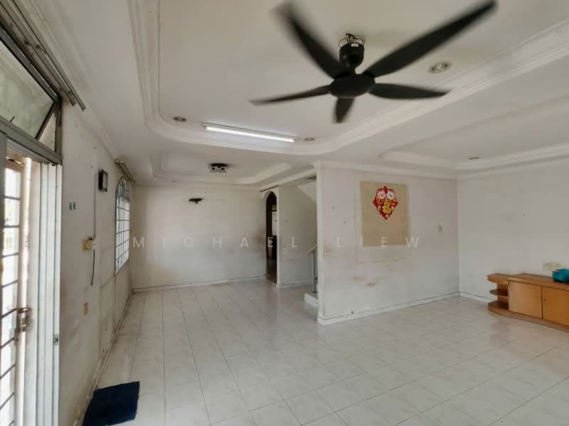 Taman Seremban Jaya untuk Untuk Dijual - RM 450,000, Mac 2026 - Living Room - PropertyGuru.com.my