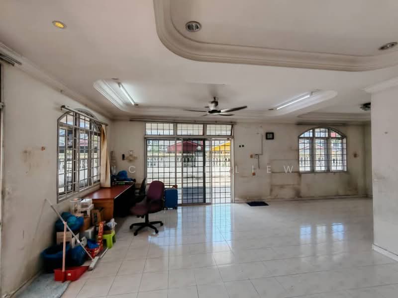 Taman Seremban Jaya untuk Untuk Dijual - RM 450,000, Mac 2026 - Living Room - PropertyGuru.com.my