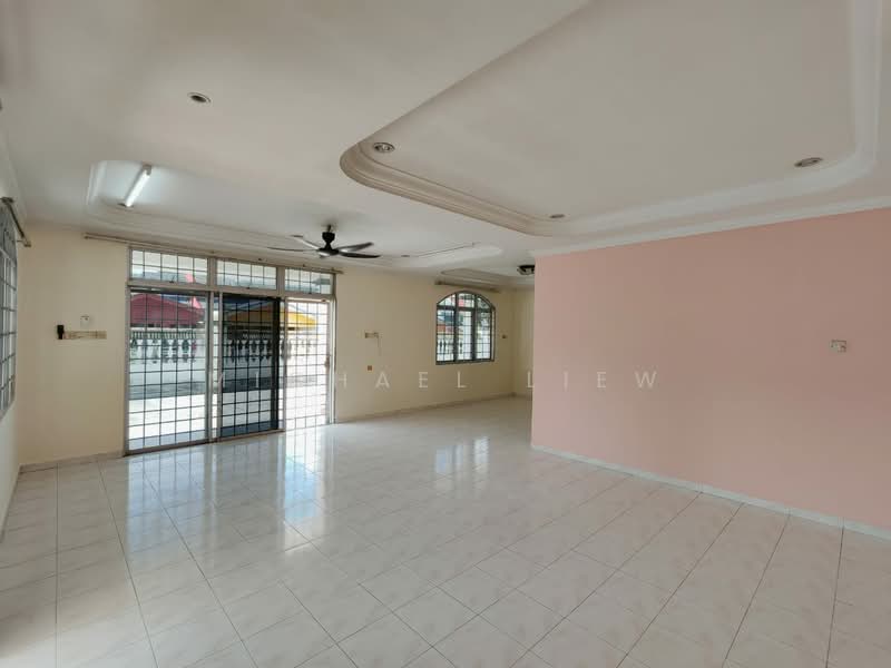 2-storey Terraced House for Sale in Taman Seremban Jaya (Rantau) - Michael Liew - Living Room - PropertyGuru.com.my