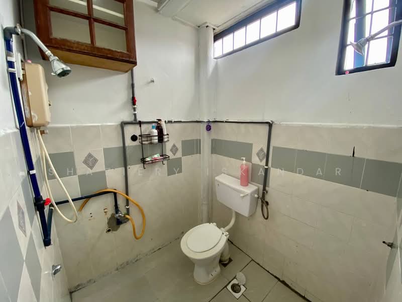 Taman Samudra untuk Untuk Dijual - RM 450,000, Mac 2026 - Bathroom - PropertyGuru.com.my