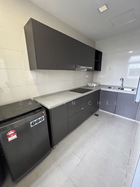 Condominium for Rent at Lakefront Residence - Carolyn Chee - Kitchen - PropertyGuru.com.my