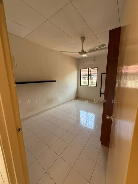 2-storey Terraced House for Sale in Bandar Puteri Klang (Klang) - Zaidah Ahmad - Interior - PropertyGuru.com.my