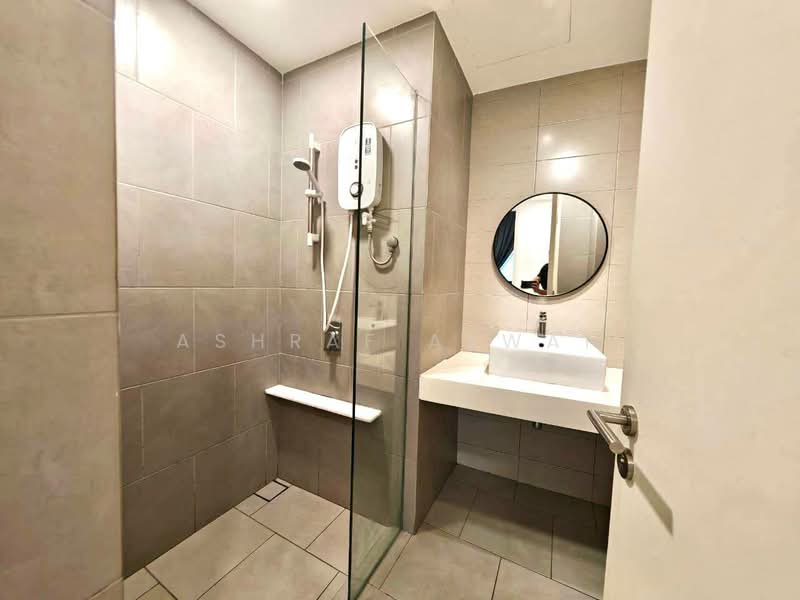 Service Residence for Sale at Paisley @ Tropicana Metropark - Ashraf Azwan - Bathroom - PropertyGuru.com.my