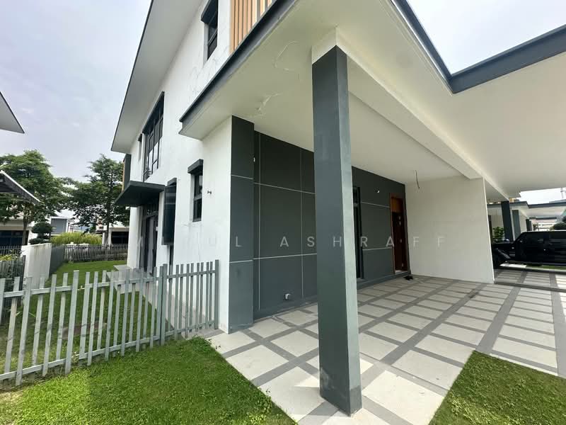 Semi-Detached House for Sale in Shah Alam (Selangor) - Amirul Ashraff - Exterior - PropertyGuru.com.my