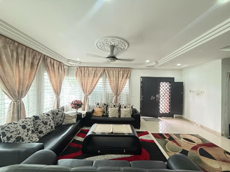 Bungalow for Sale in Shah Alam (Selangor) - Nur Hanizah - Living Room - PropertyGuru.com.my