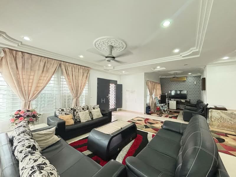 Bungalow for Sale in Shah Alam (Selangor) - Nur Hanizah - Living Room - PropertyGuru.com.my