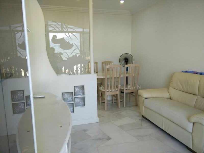 Townhouse for Rent in Tanjung Bungah (Penang) - Kelvin Tan - Living Room - PropertyGuru.com.my