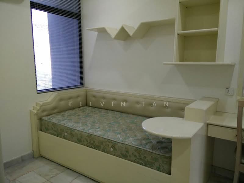 Townhouse for Rent in Tanjung Bungah (Penang) - Kelvin Tan - Bedroom - PropertyGuru.com.my