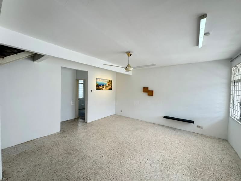 Anggerik, Bukit Sentosa, Rawang untuk Untuk Dijual - RM 330,000, Mac 2026 - Living Room - PropertyGuru.com.my