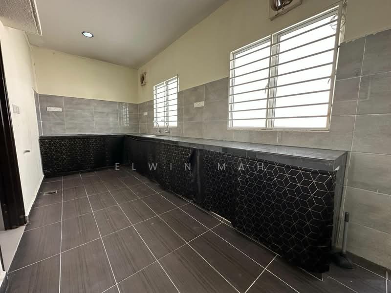 2-storey Terraced House for Sale in Rawang (Selangor) - Elwin Mah - Kitchen - PropertyGuru.com.my