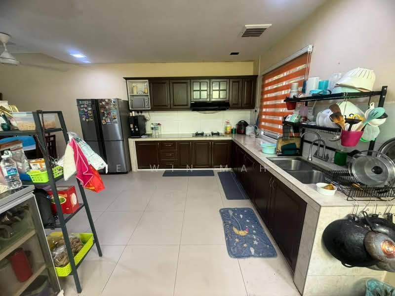 2-storey Terraced House for Sale in Saujana Rawang (Rawang) - Elwin Mah - Kitchen - PropertyGuru.com.my