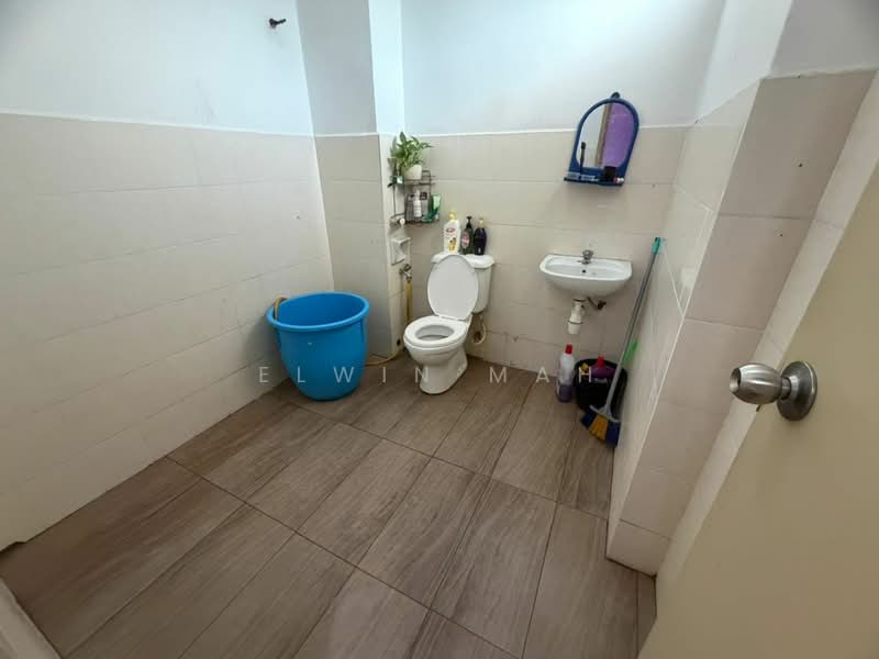 2-storey Terraced House for Sale in Saujana Rawang (Rawang) - Elwin Mah - Bathroom - PropertyGuru.com.my