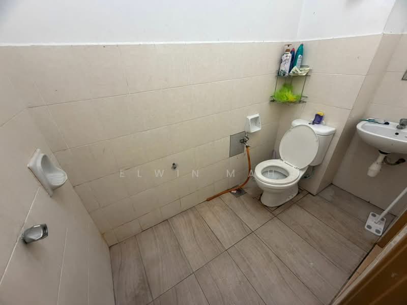 2-storey Terraced House for Sale in Saujana Rawang (Rawang) - Elwin Mah - Bathroom - PropertyGuru.com.my