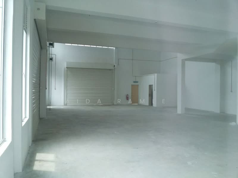 Shop / Office for Sale in Bandar Baru Kundang (Rawang) - Aida Ramle - Interior - PropertyGuru.com.my