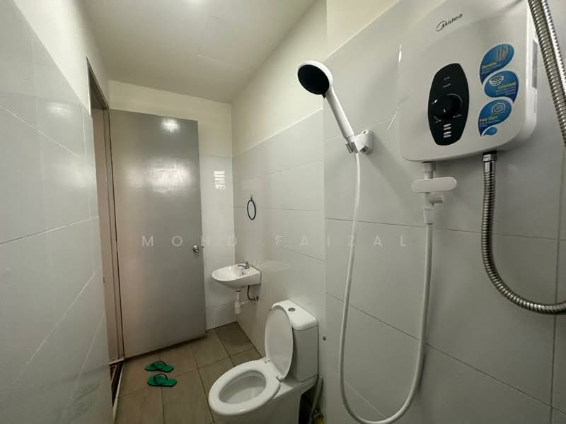 Core Soho Suite untuk Untuk Dijual - RM 250,000, Mac 2026 - Bathroom - PropertyGuru.com.my