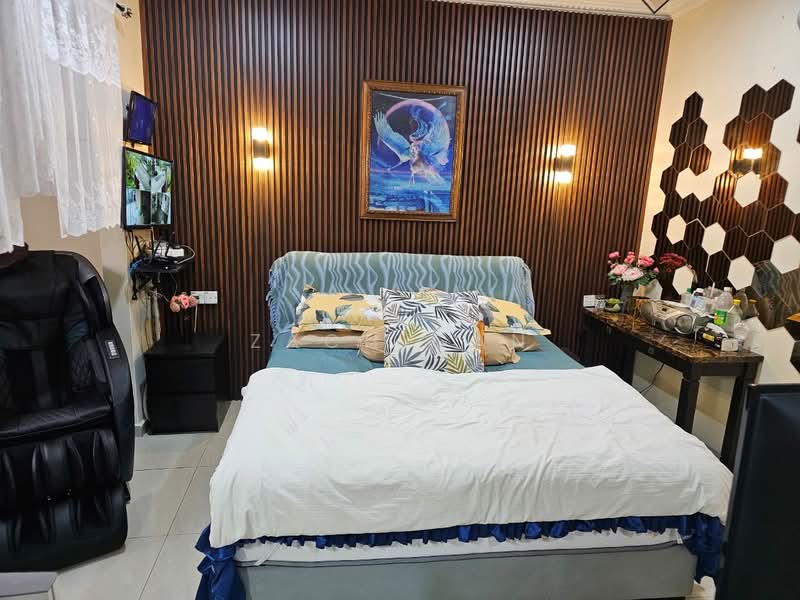 3-storey Terraced House for Sale in Brickfields (Kuala Lumpur) - Zach Gan - Bedroom - PropertyGuru.com.my