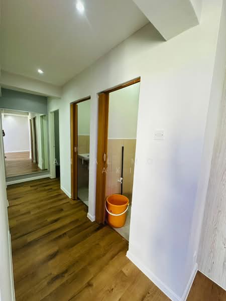 Condominium for Sale at Ara Green - Danial Mohd Zaki - Corridor - PropertyGuru.com.my