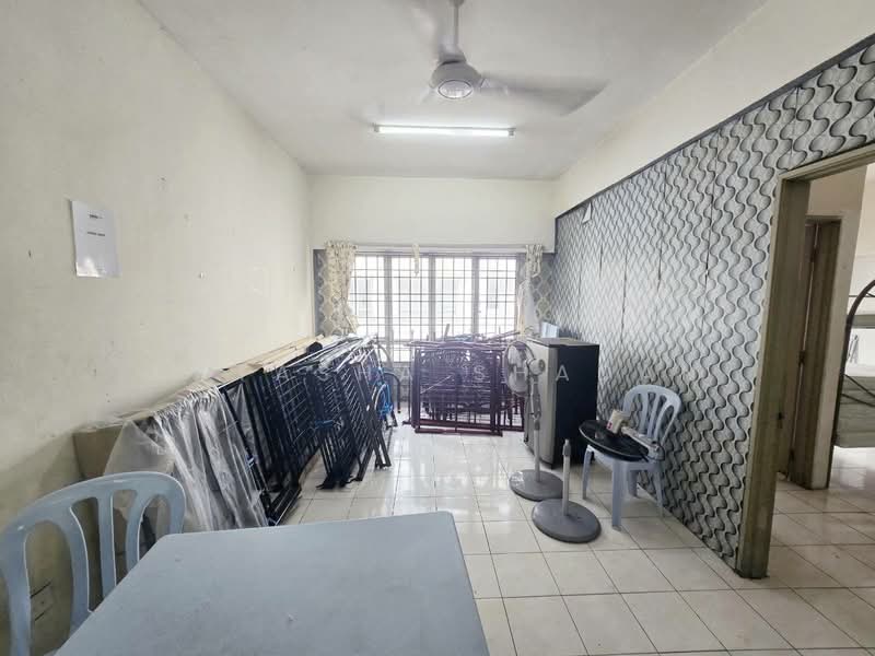 Apartment for Sale at Dataran Otomobil - Natasha Shadan - Living Room - PropertyGuru.com.my