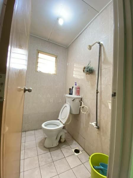 Apartment for Sale at Pangsapuri Seri Bintang - Natasha Shadan - Bathroom - PropertyGuru.com.my