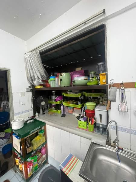Apartment for Sale at Idaman Apartment - Danial Mohd Zaki - Kitchen - PropertyGuru.com.my