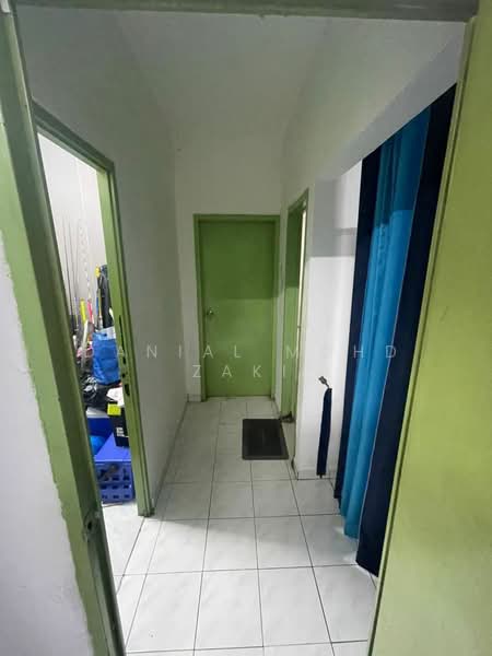Apartment for Sale at Idaman Apartment - Danial Mohd Zaki - Corridor - PropertyGuru.com.my