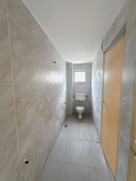 Taman Sri Sentosa untuk Untuk Dijual - RM 450,000, Feb 2026 - Bathroom - PropertyGuru.com.my