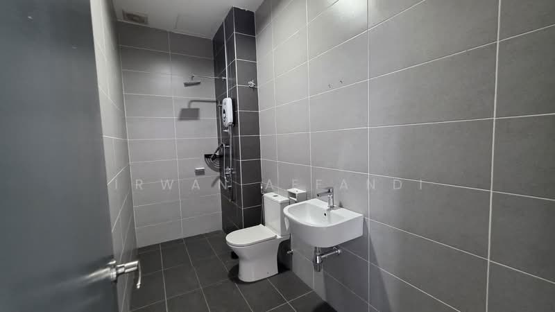 Semi-Detached House for Rent in Klang (Selangor) - Irwan Affandi - Bathroom - PropertyGuru.com.my