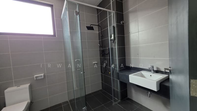 Semi-Detached House for Rent in Klang (Selangor) - Irwan Affandi - Bathroom - PropertyGuru.com.my