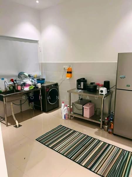 Semi-Detached House for Rent in Sepang (Selangor) - Rohani Daud - Kitchen - PropertyGuru.com.my