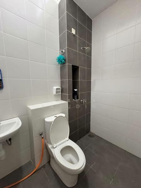 2-storey Terraced House for Sale in Setia Alam (Selangor) - Zuraina Rajudin - Bathroom - PropertyGuru.com.my