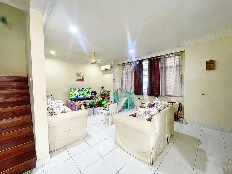 2-storey Terraced House for Sale in Cyberjaya (Selangor) - Hasliza Hassan - Living Room - PropertyGuru.com.my