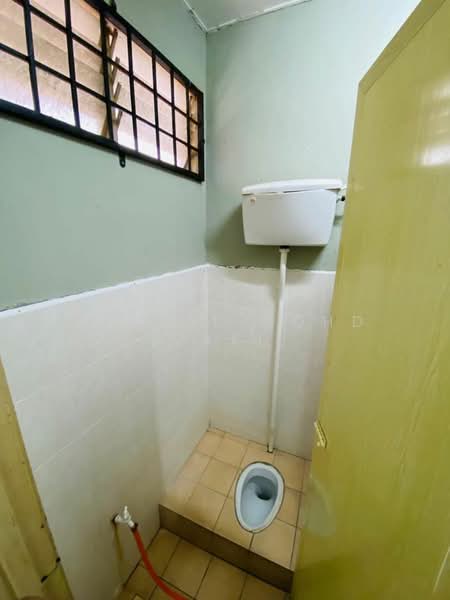 Taman Teja 2 untuk Untuk Dijual - RM 190,000, Feb 2026 - Bathroom - PropertyGuru.com.my
