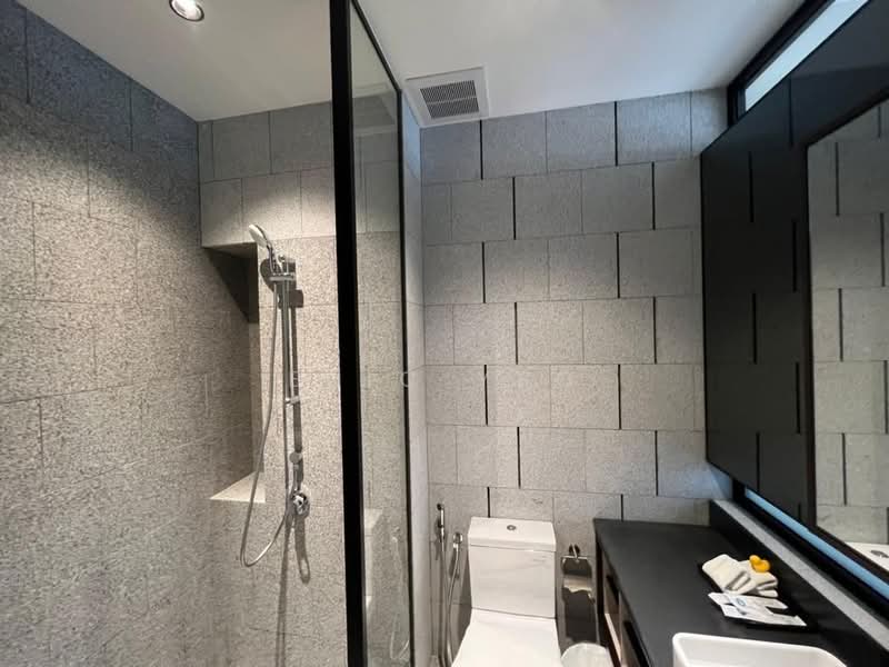 Service Residence for Rent at Scarletz Suites @ KL City Centre - Eric Yeo - Bathroom - PropertyGuru.com.my