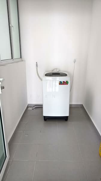 Flat for Rent at IDEAL RESIDENCY - Evan . - Interior - PropertyGuru.com.my