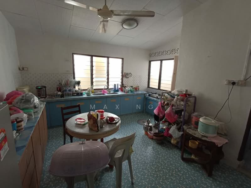 Chee Seng Garden 1sty Semi D 3200sf Tanjung Bunga untuk Untuk Dijual - RM 1,200,000, Mac 2026 - Kitchen - PropertyGuru.com.my