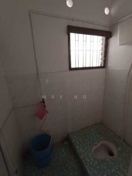 Chee Seng Garden 1sty Semi D 3200sf Tanjung Bunga untuk Untuk Dijual - RM 1,200,000, Mac 2026 - Bathroom - PropertyGuru.com.my