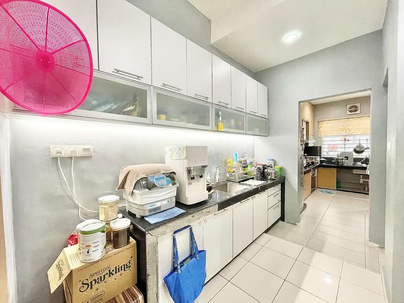 2-storey Terraced House for Sale in Taman Mutiara Indah (Puchong) - Hasliza Hassan - Kitchen - PropertyGuru.com.my