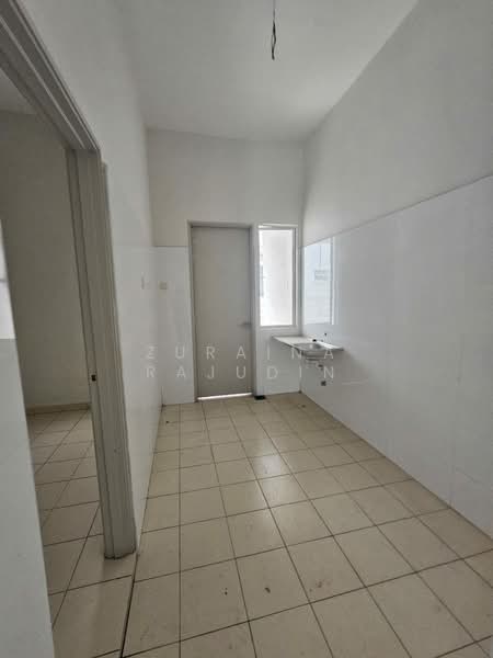 Terraced House for Rent in Shah Alam (Selangor) - Zuraina Rajudin - Kitchen - PropertyGuru.com.my