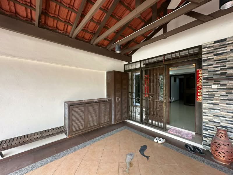 Batu Maung untuk Untuk Dijual - RM 998,000, Mac 2026 - Entrance - PropertyGuru.com.my