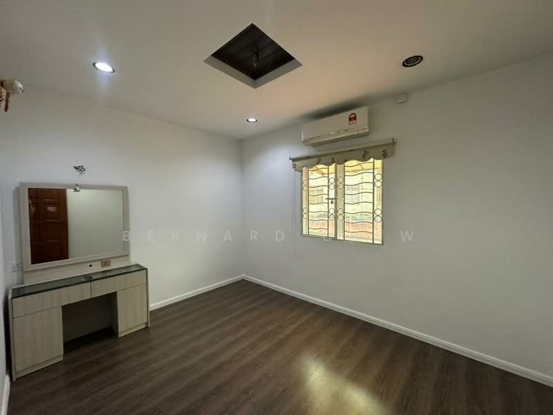 Batu Maung untuk Untuk Dijual - RM 998,000, Mac 2026 - Bedroom - PropertyGuru.com.my