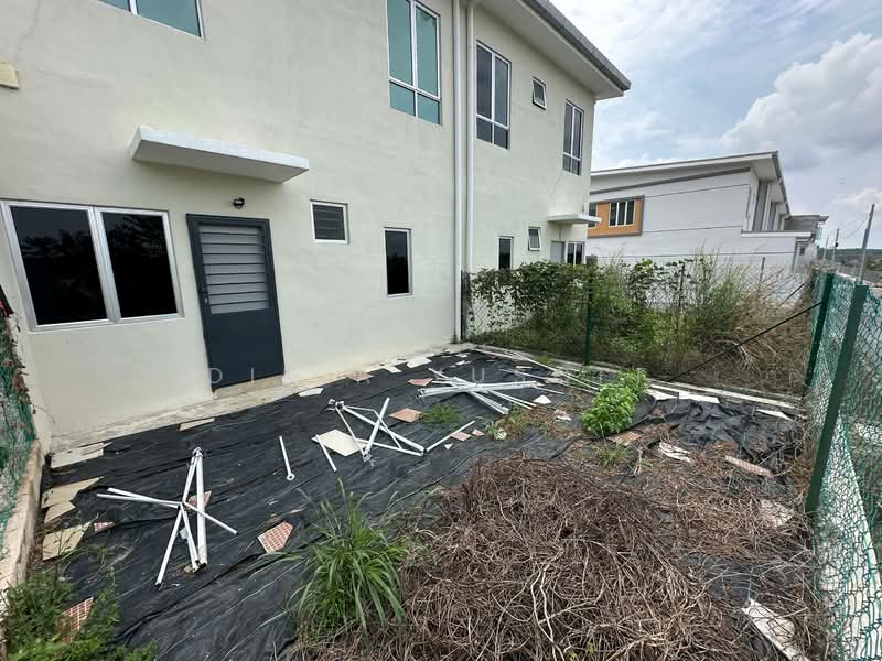 Terraced House for Sale in Seremban (Negeri Sembilan) - DILLA YUSOFF - Exterior - PropertyGuru.com.my
