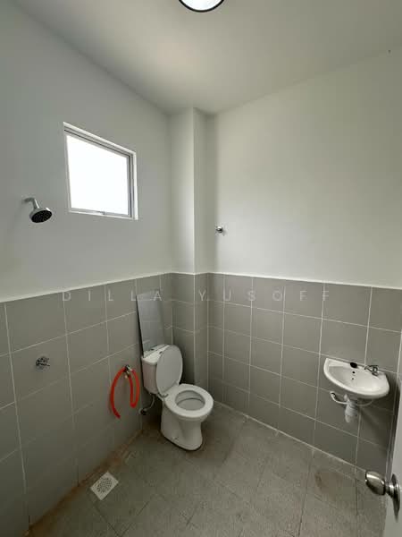 Terraced House for Sale in Seremban (Negeri Sembilan) - DILLA YUSOFF - Bathroom - PropertyGuru.com.my