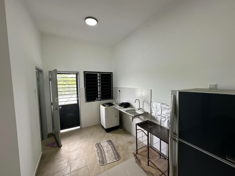 Terraced House for Sale in Seremban (Negeri Sembilan) - DILLA YUSOFF - Kitchen - PropertyGuru.com.my